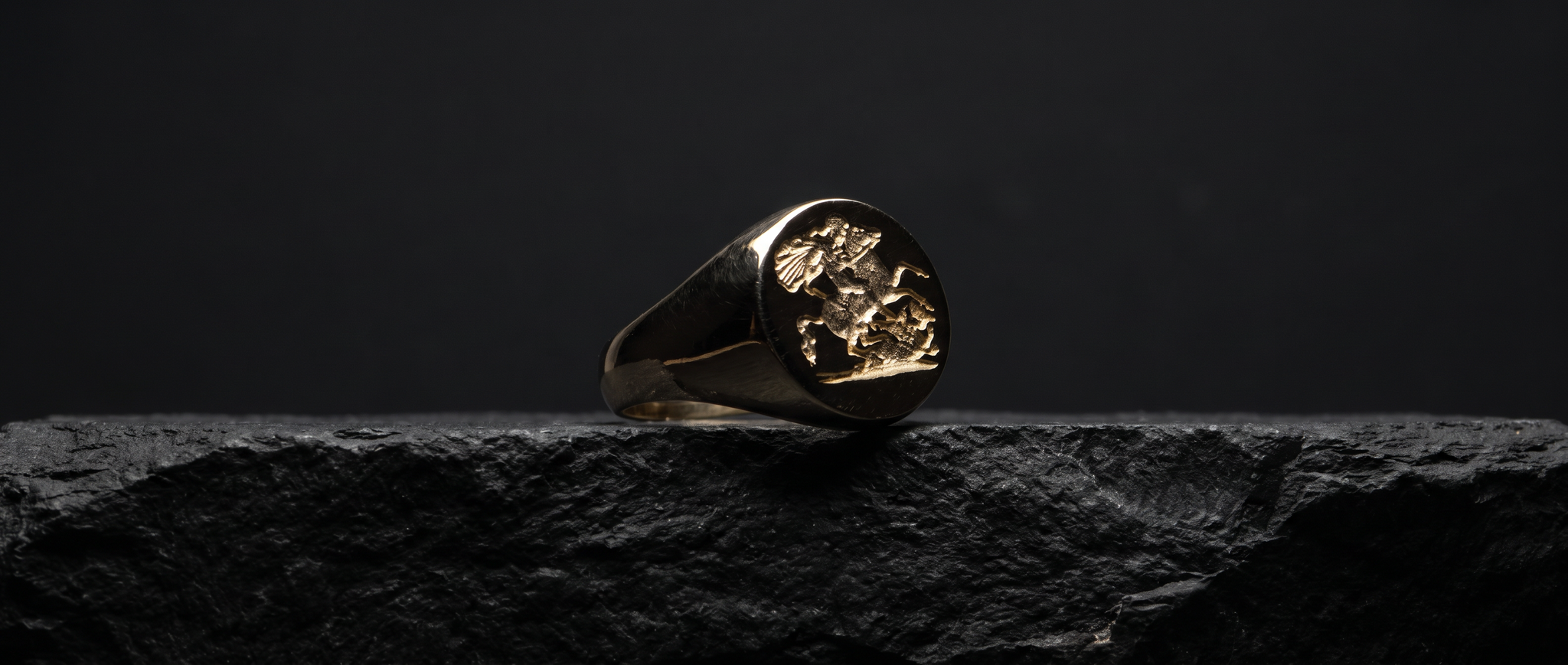 PERSONALISED SIGNET RINGS