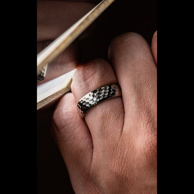 7mm Hammered Band - LUNAR
