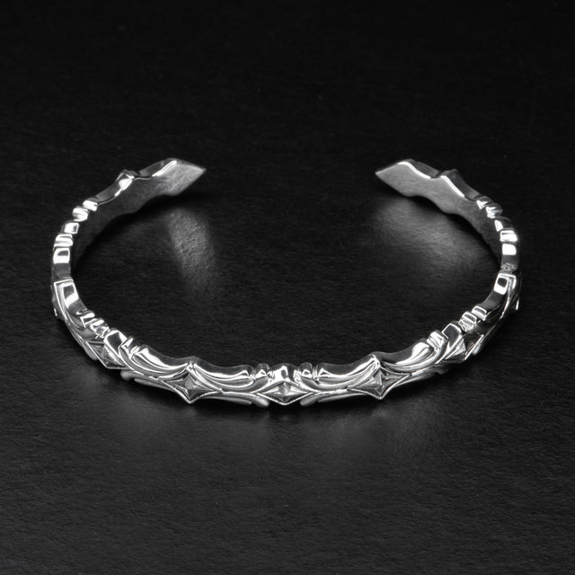 Gothic Cuff - NORTH STAR