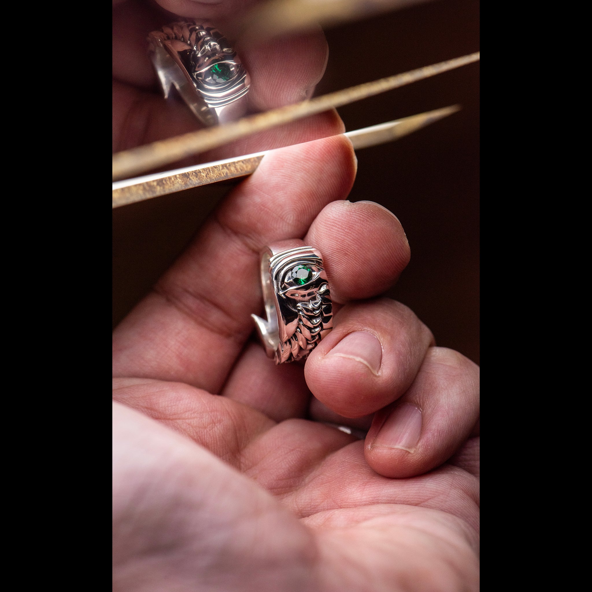 Emerald Band Ring - SERAPHIM - AHW Studio