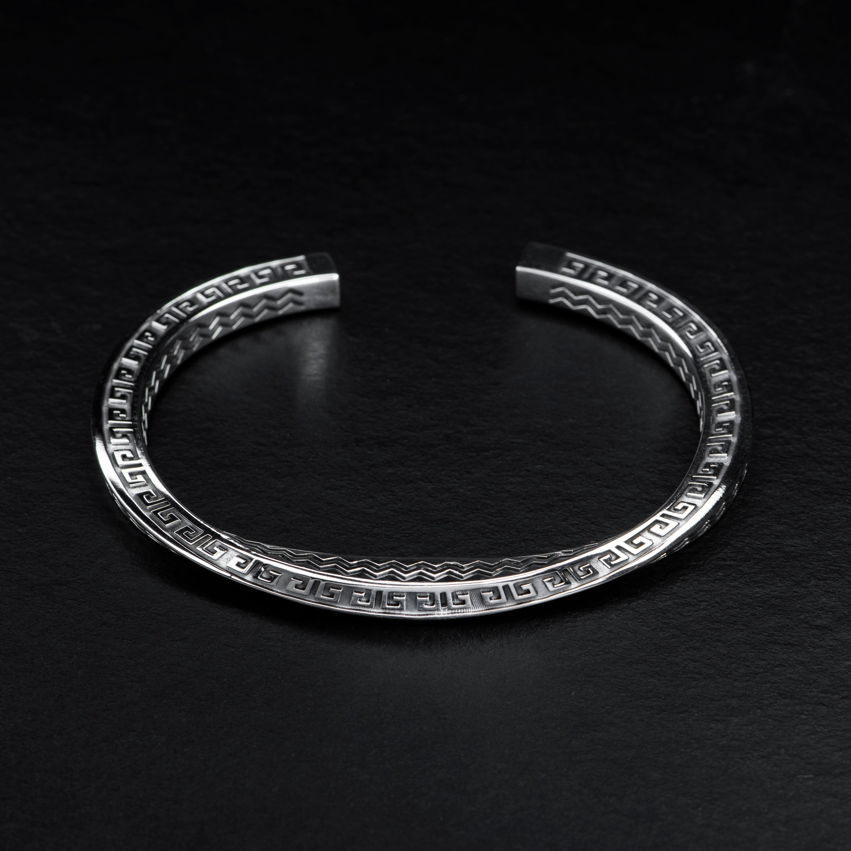 Geometric Silver Cuff - MÖBIUS - AHW Studio