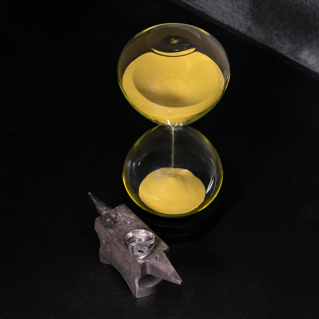 AHW HOURGLASS - AHW Studio