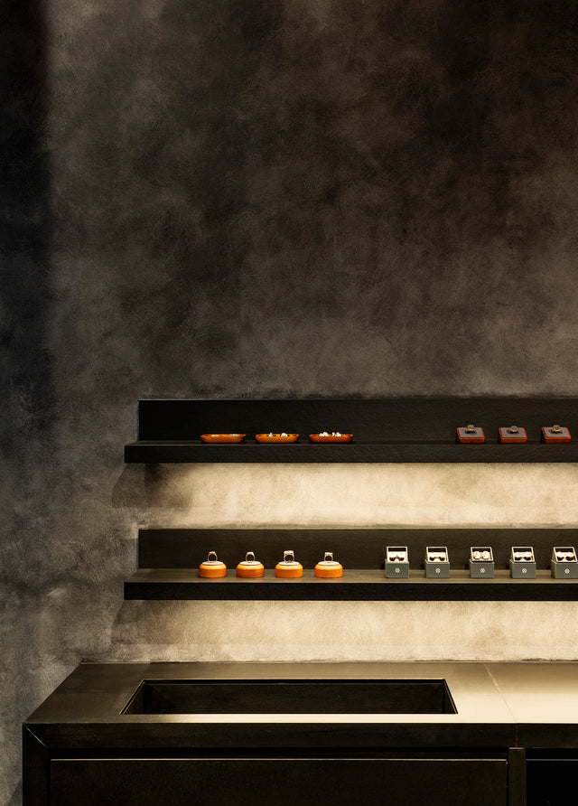 Wearing a silver pendant on a chain